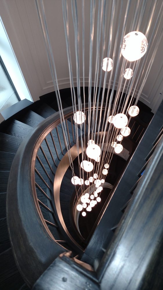 MB ELECTRICIAN, INC in Los Angeles